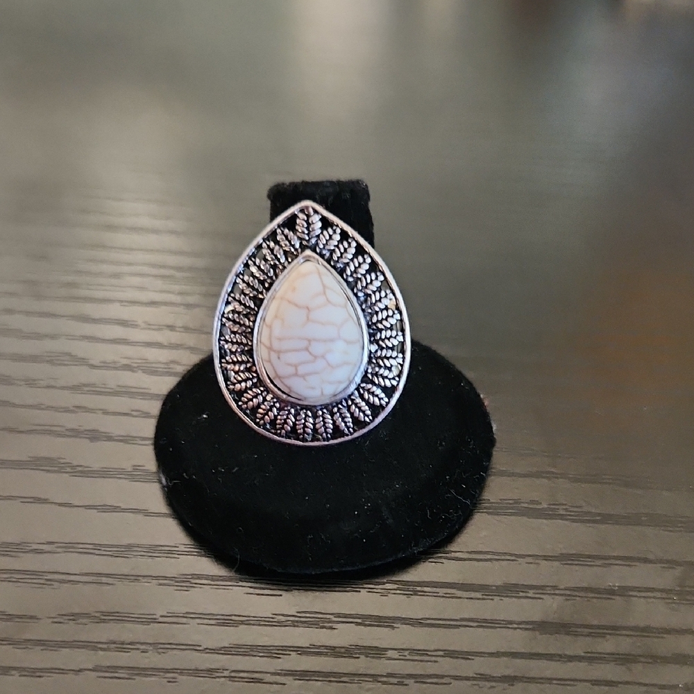 Paparazzi Cream and Silver Teardrop Ring with Intricate Design